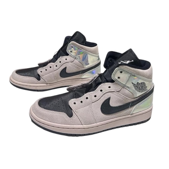 Women’s Air Jordan 1 Mid Iridescent Size 8 - Picture 2 of 7